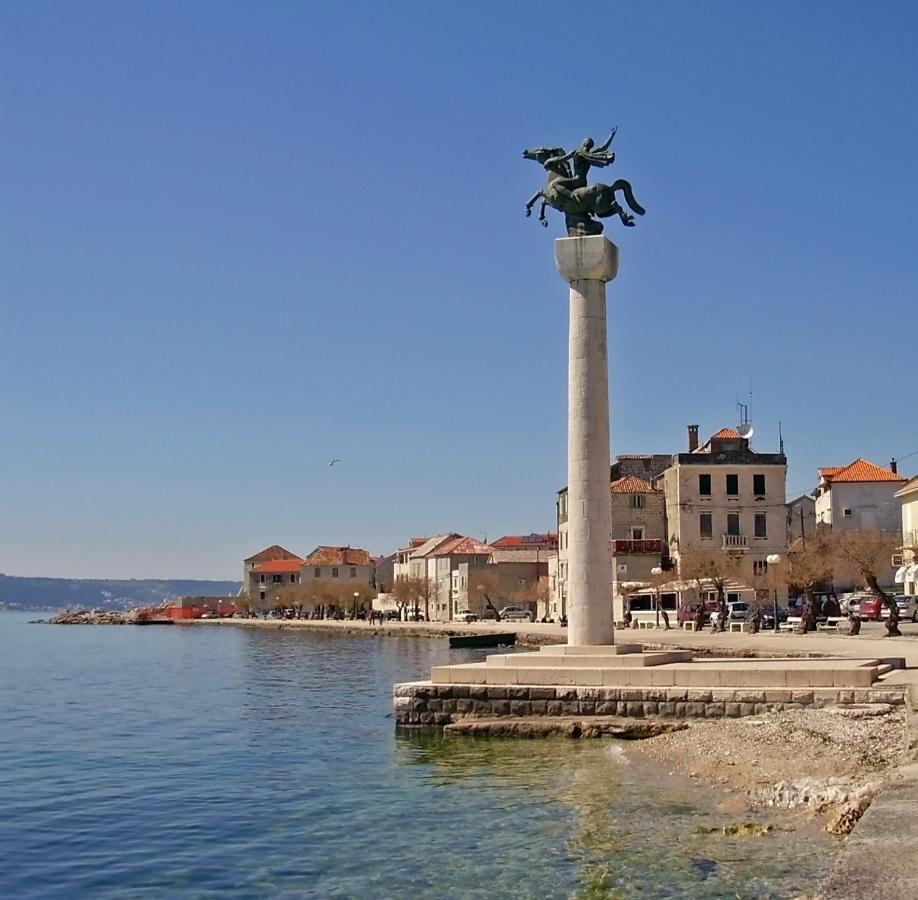 Apartment In Kastel Luksic With Balcony, Air Conditioning, W-Lan, Washing Machine 5107-1 Kaštela Esterno foto